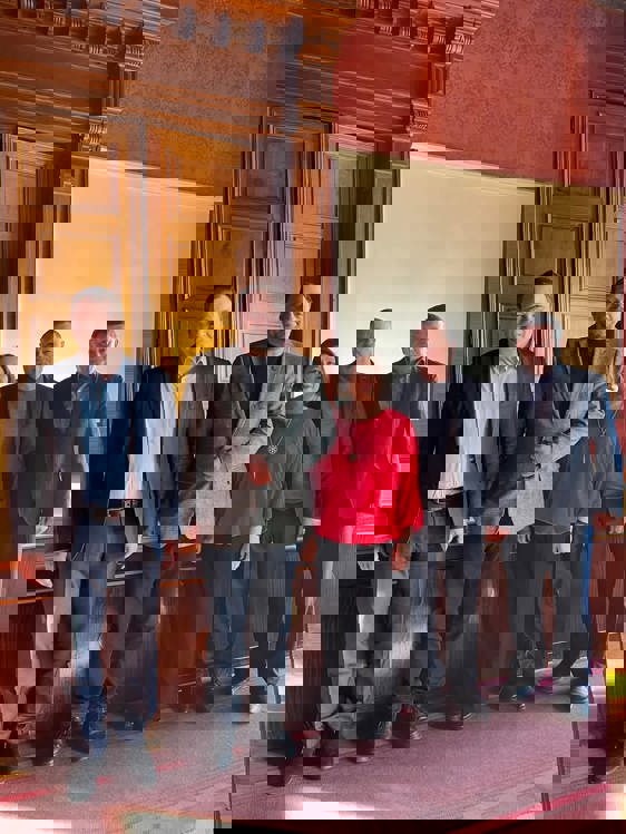 1737711165793