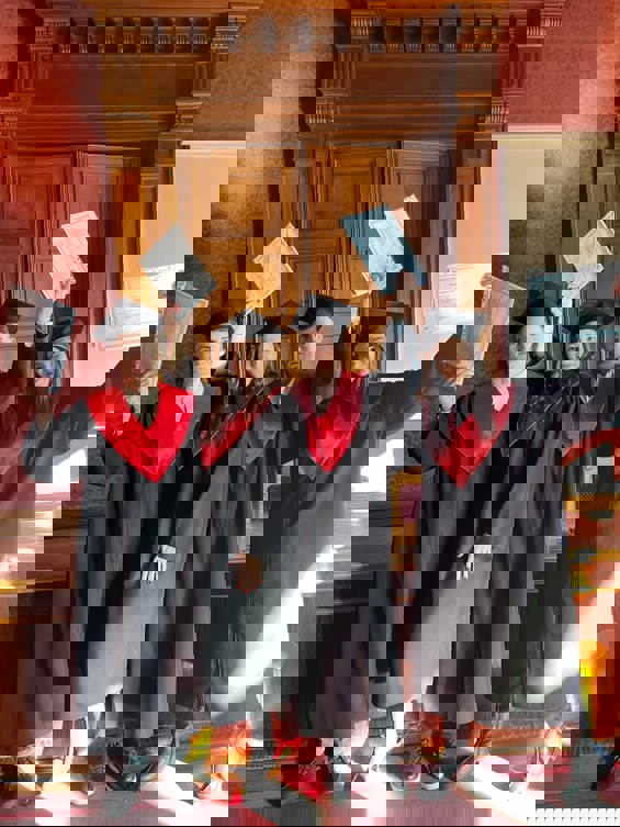 1737711165800